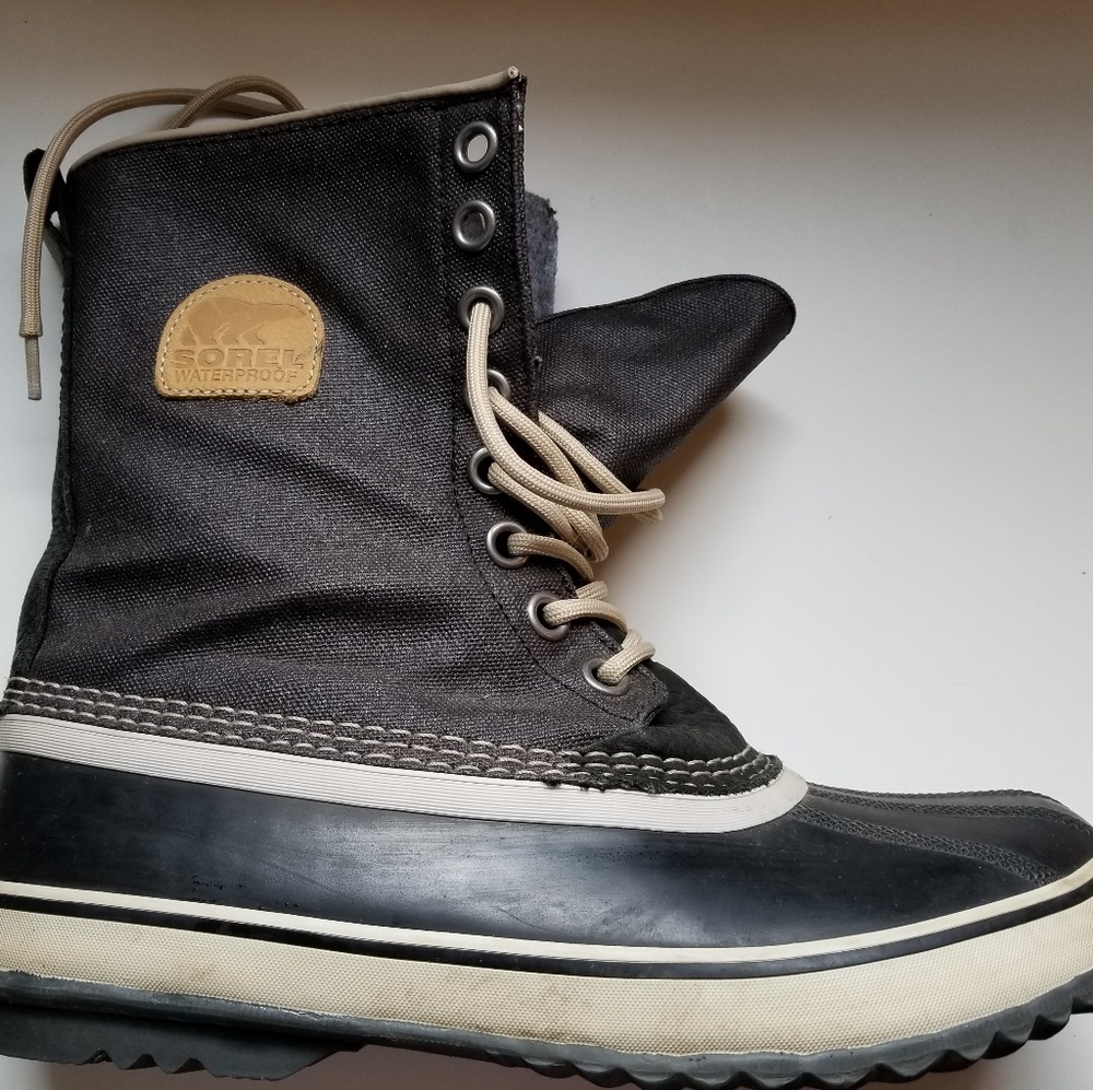 Sorel womens boots, size 10